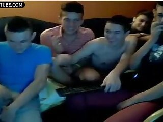 Group twinks jerk on webcam